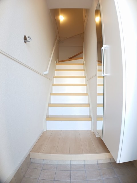 クロスロード・シン 玄関