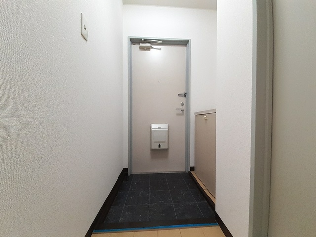 フラワーパレス 玄関