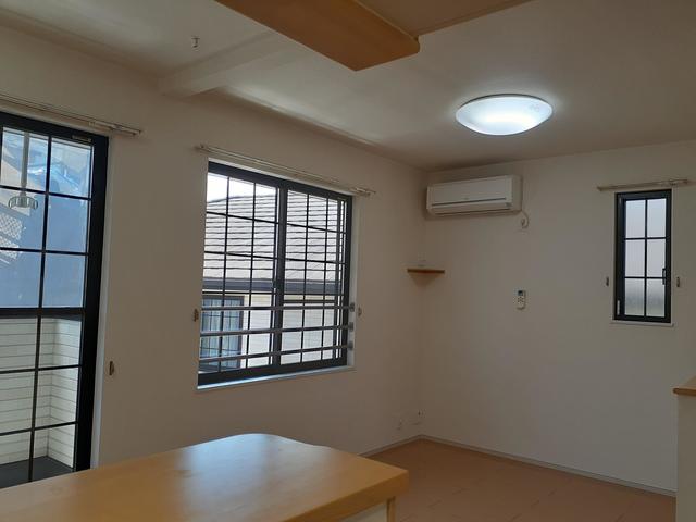 デイジー リビング