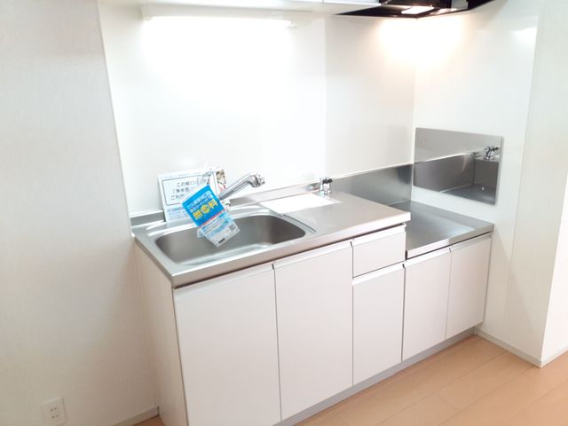 アメリ　ドヴァン　ラ　ガール キッチン