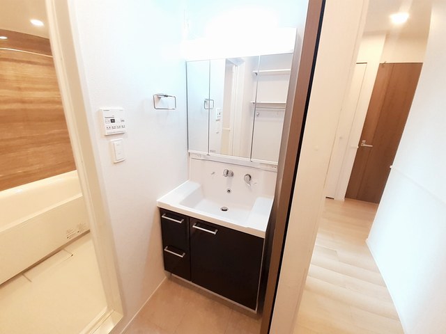 グレース讃良 その他1