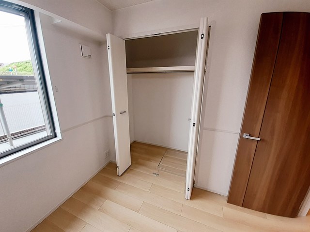 グレース讃良 その他3