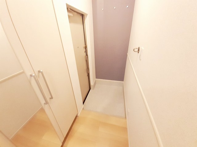 グレース讃良 玄関