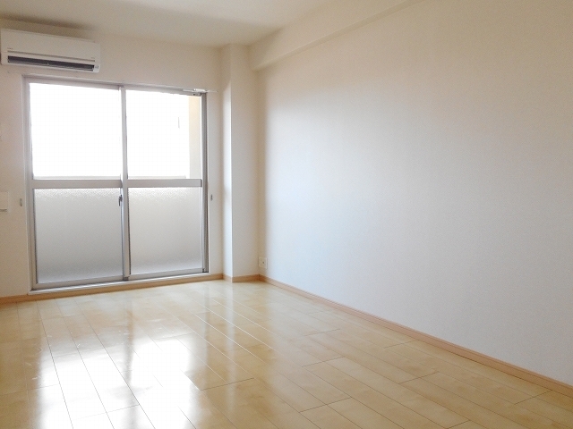 アルドーレ リビング