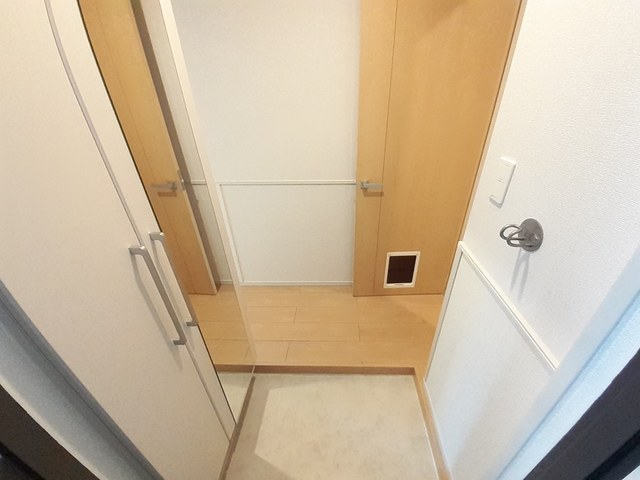 ラッフィナート　フィオーレ　Ⅱ 玄関