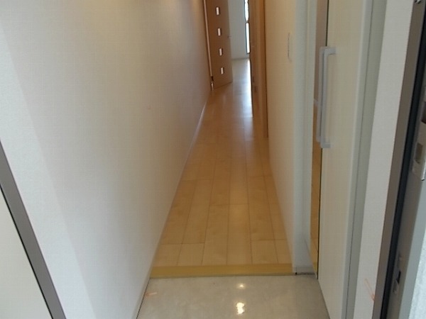 メゾン・ド・ラフレシール 玄関