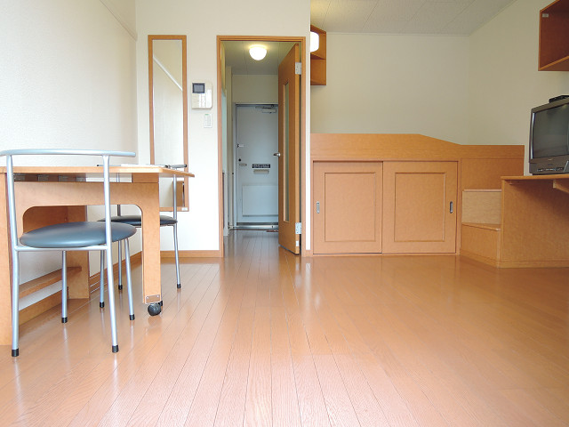 レオパレス久宝寺 リビング