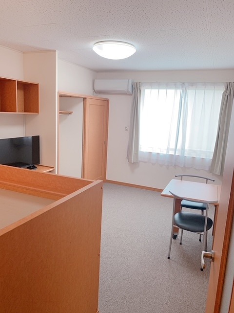 レオパレス辻九第三 リビング