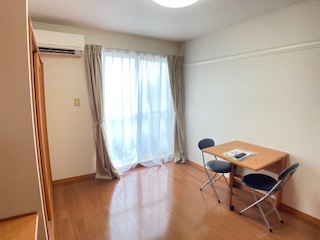 レオパレス辻九第三 リビング