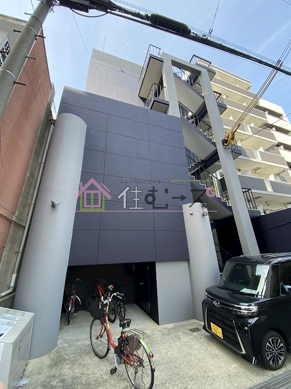 トラスティーコート 外観