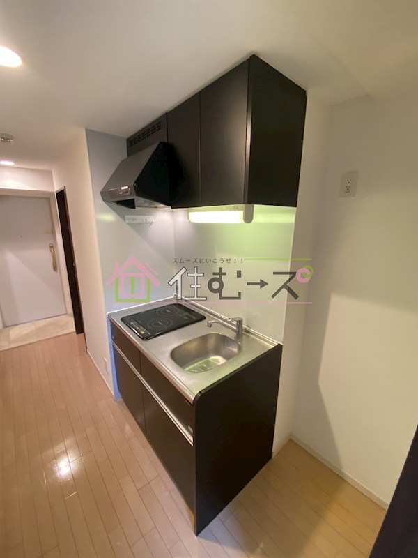 クリスタルエレガンスWEST キッチン