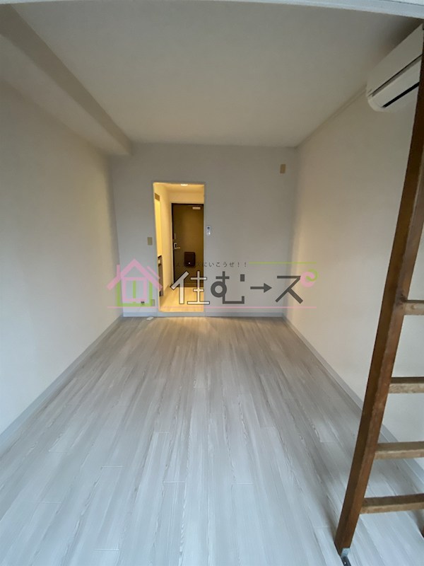 珈琲会館 リビング