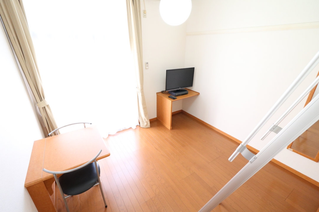 レオパレス清瀧Ｂ リビング