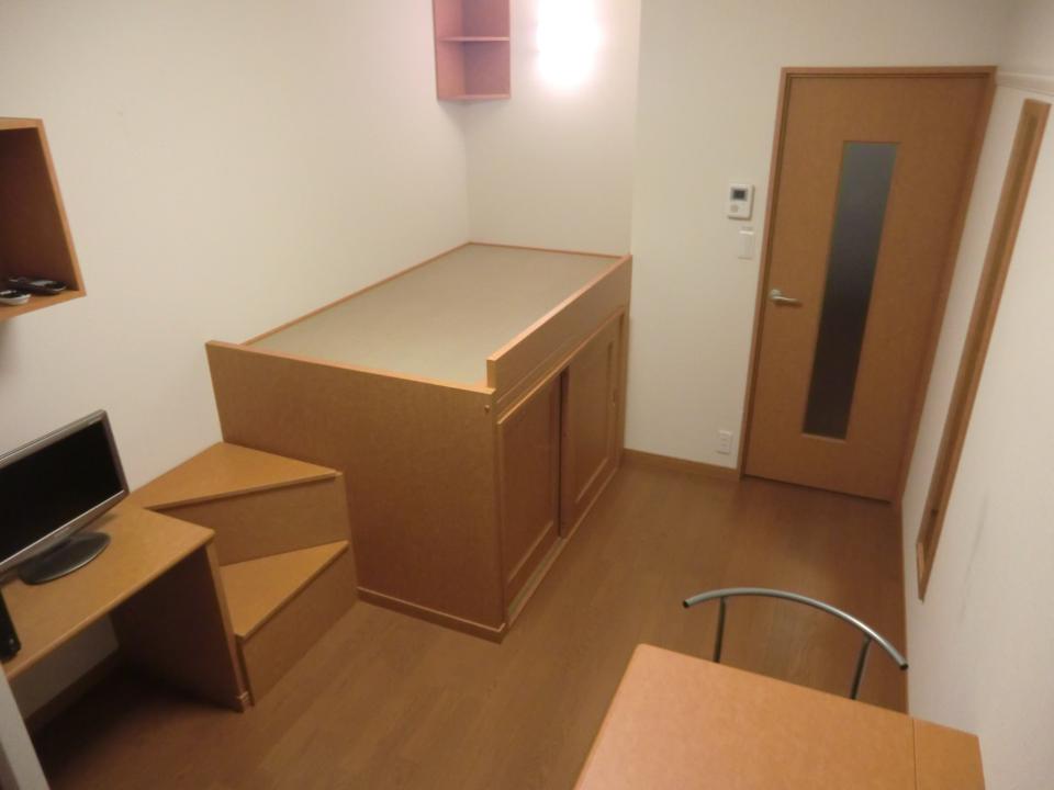 レオパレス淵ノ上公園 リビング