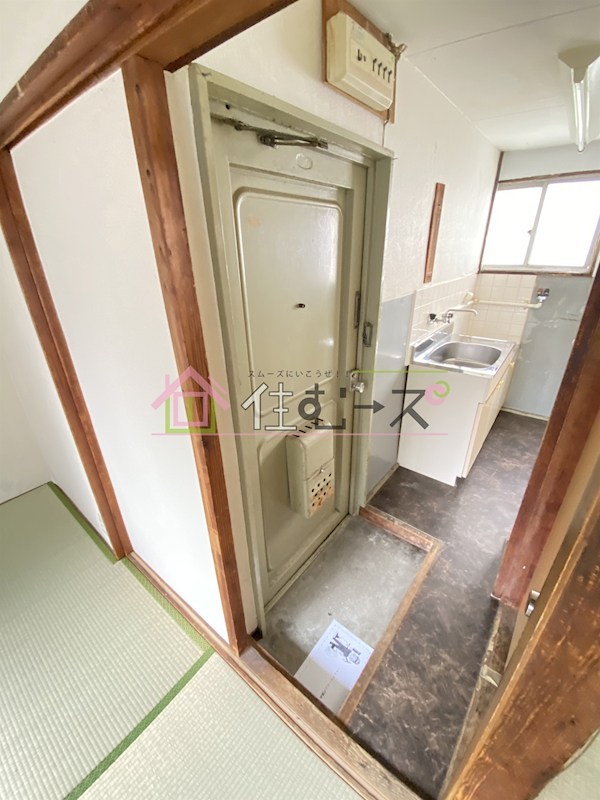 旭マンション  玄関