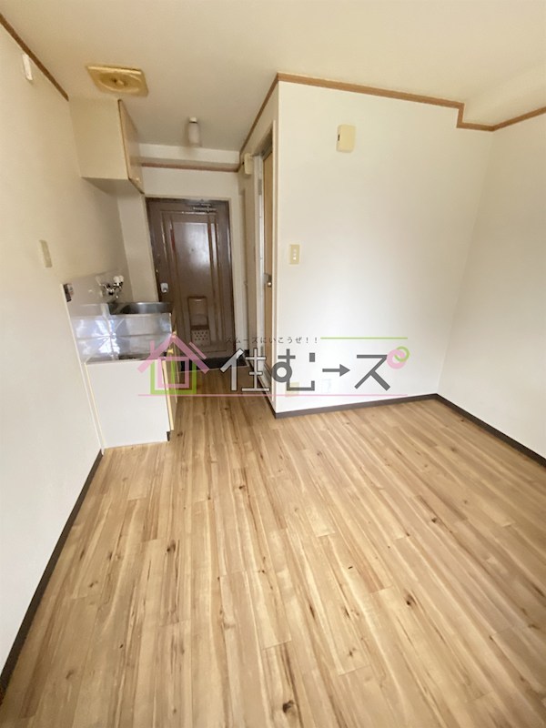 パウゼ寺田町駅前 リビング