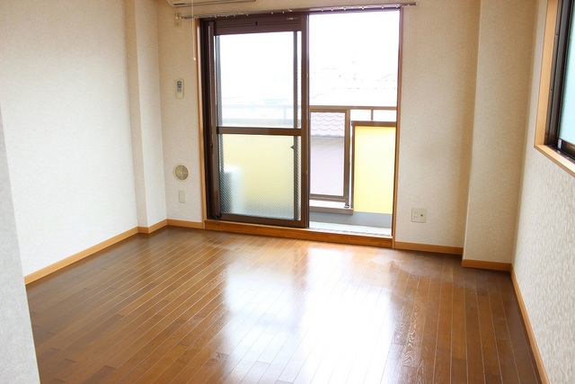 カルム六番町 リビング