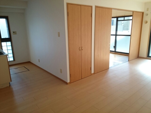 ヴァートゥールーツ リビング