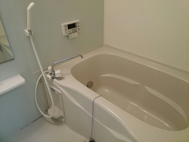 メゾンドファミーユ鶴見緑地公園 風呂画像