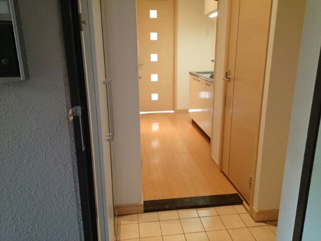 ユーヴェＳ 玄関