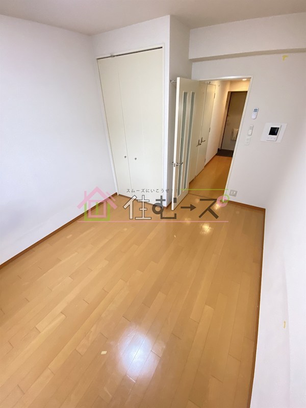 リーヴァ・メイ リビング