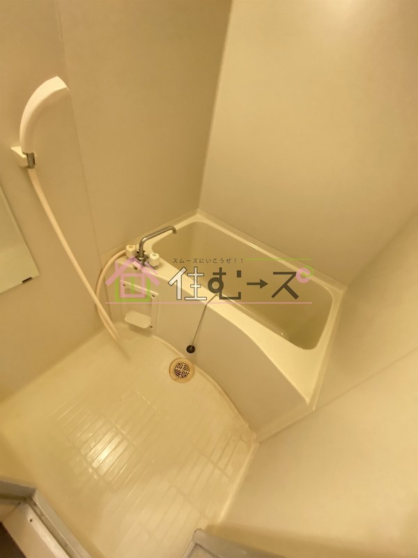 リーヴァ・メイ 風呂画像