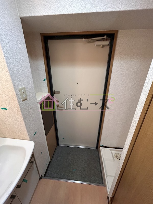 ルミエール備後町 玄関