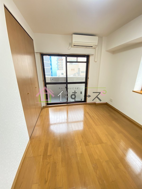 クイーンズコート ベッドルーム