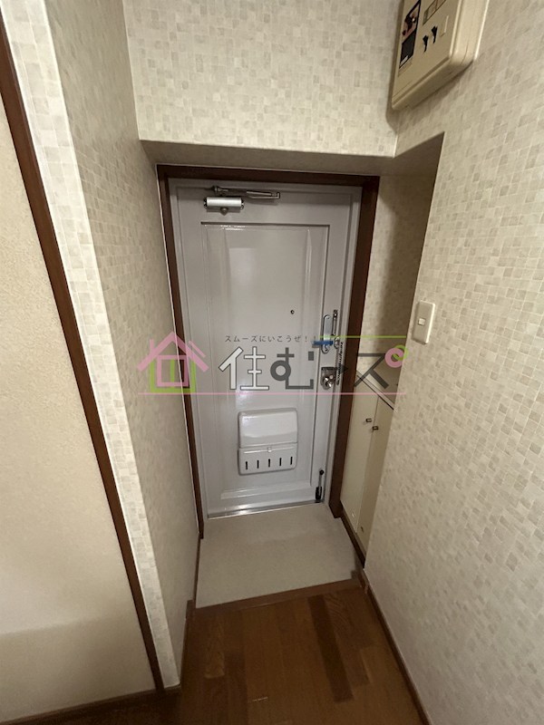 ナウウェルコート龍造寺 玄関