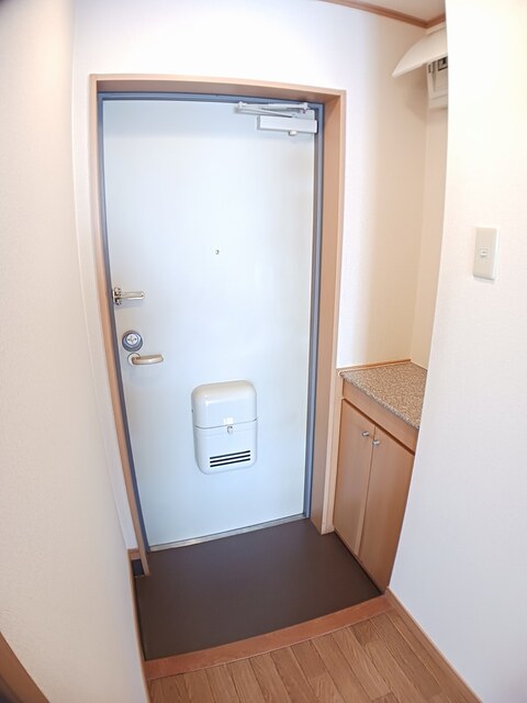 アット長田 玄関