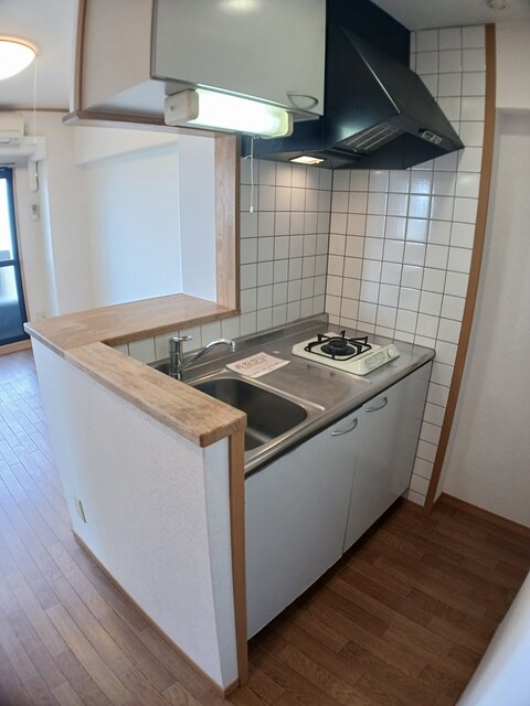 アット長田 キッチン