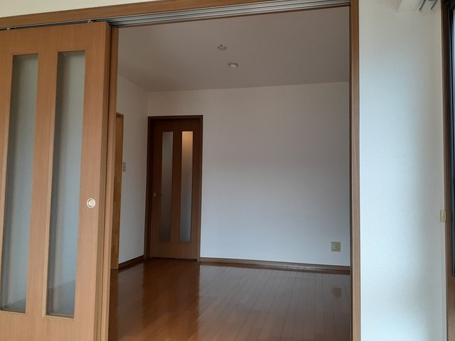 リヴェールうねのⅡ リビング