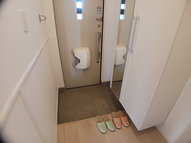 フェルド菩提 玄関