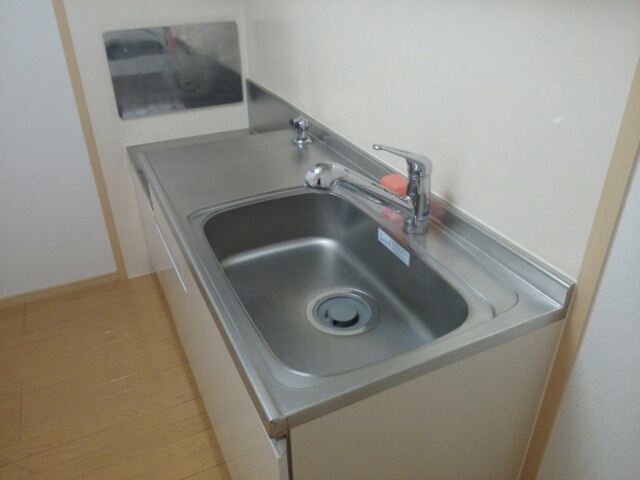 メゾンドファミーユ鶴見緑地公園 キッチン