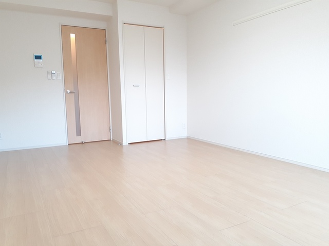 ボンサンテ南千里 リビング