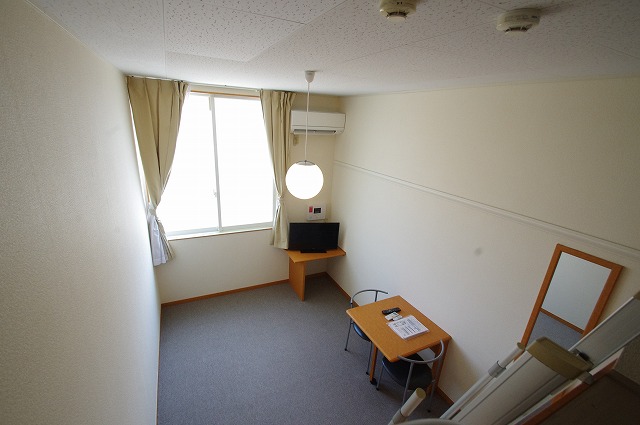 レオパレス大宮 リビング