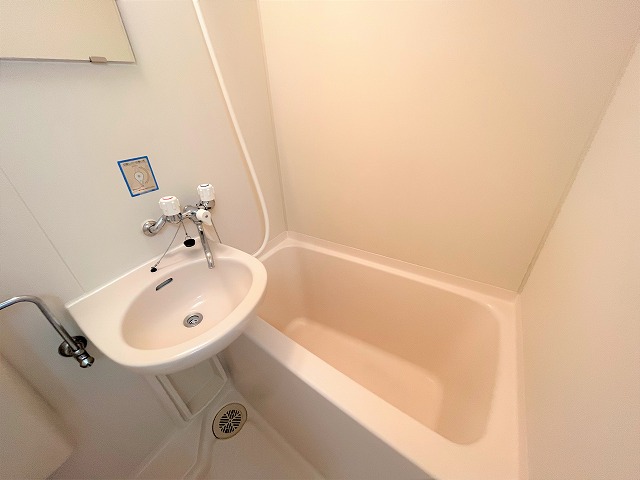 レオパレス千亀利 風呂画像