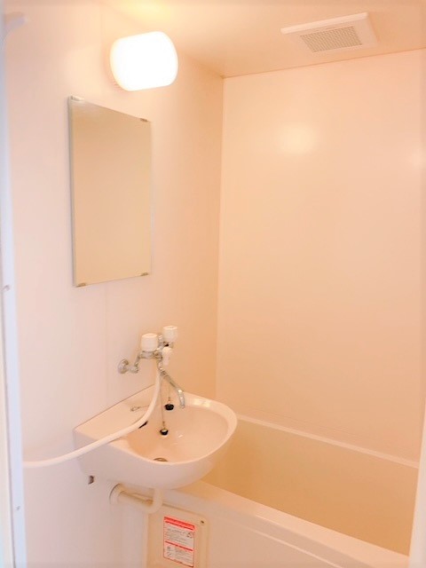 レオパレス高尾Ｉ 風呂画像