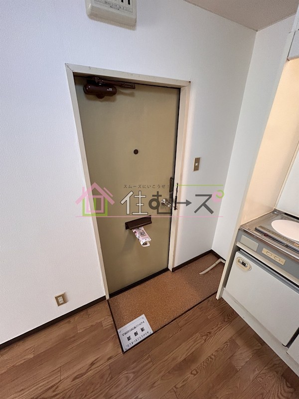 マンションKATSUDA 玄関