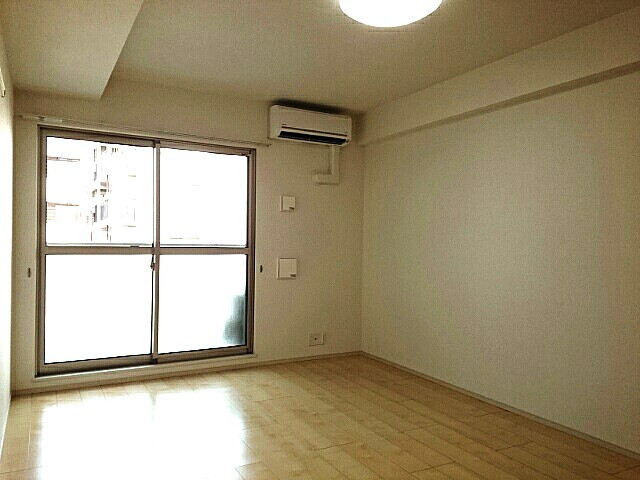 プリムローズ　エレガント リビング