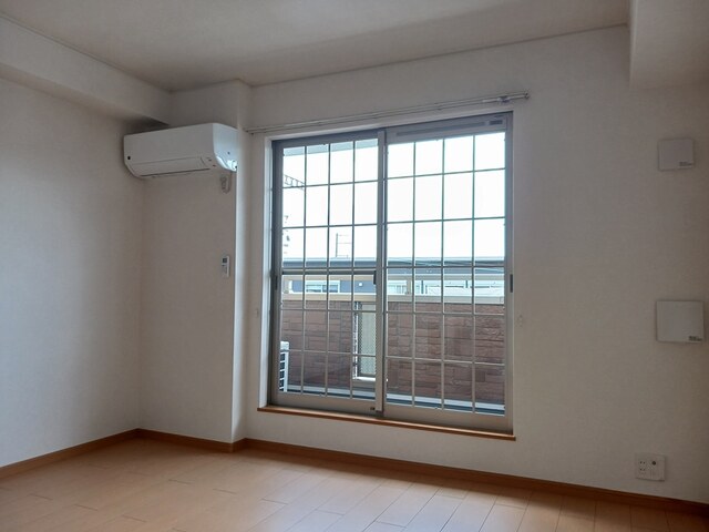 エクセレント　大美野 リビング