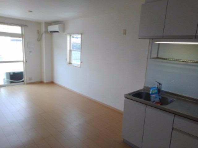 カーサクアトロ リビング