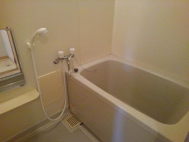 カーサクアトロ 風呂画像