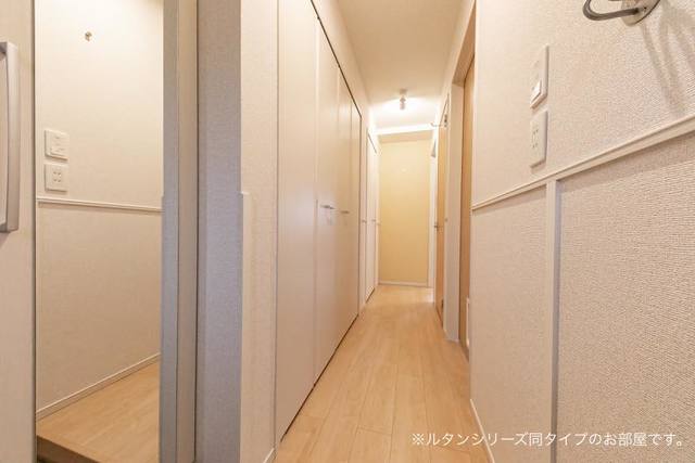 リヴィエールⅡ 玄関