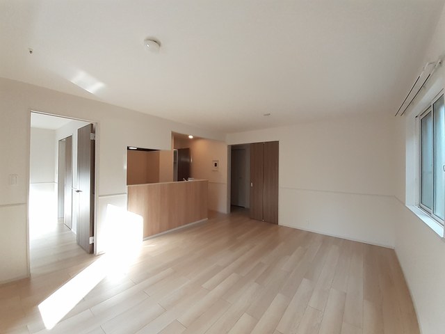 メゾン　エインシェント　Ⅰ リビング