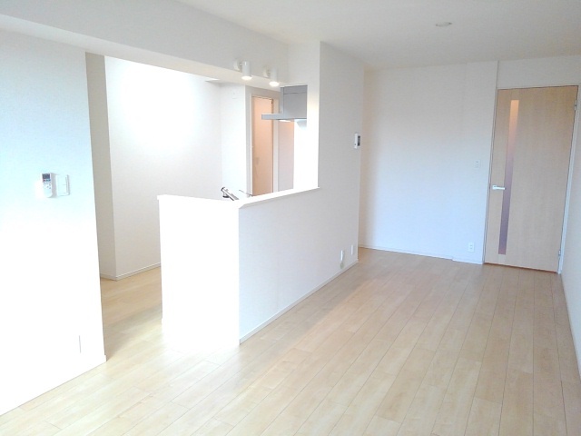 パインルーツⅡ リビング