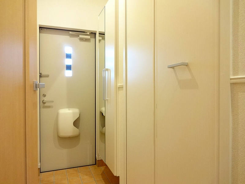 サニーテラス 玄関