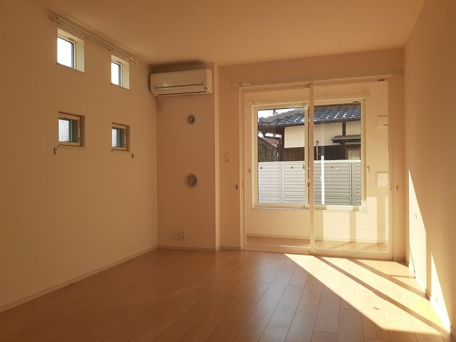 ノアガーデン リビング