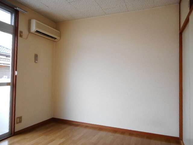 光ハイツ・杉本 リビング