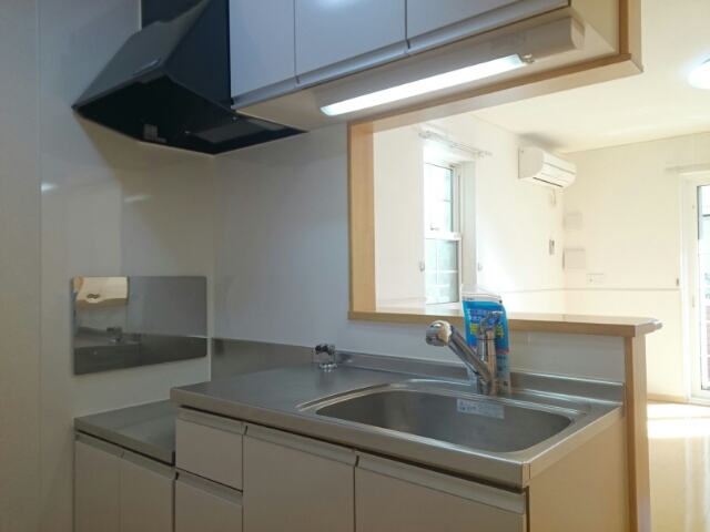 ＦＯＲＥＳＴ出島 キッチン